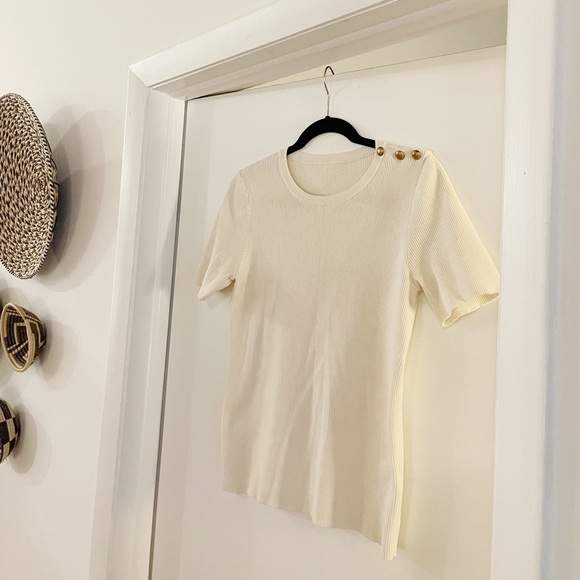 RALPH LAUREN Ivory Button-Trim Crew Neck Sweater Sz Medium - Preloved - Picture 3 of 5